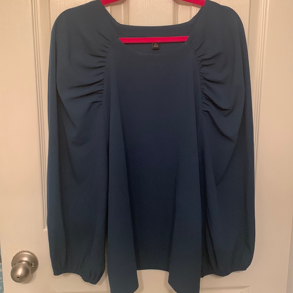 Ann Taylor Teal Scuba shirt with dramatic sleeve